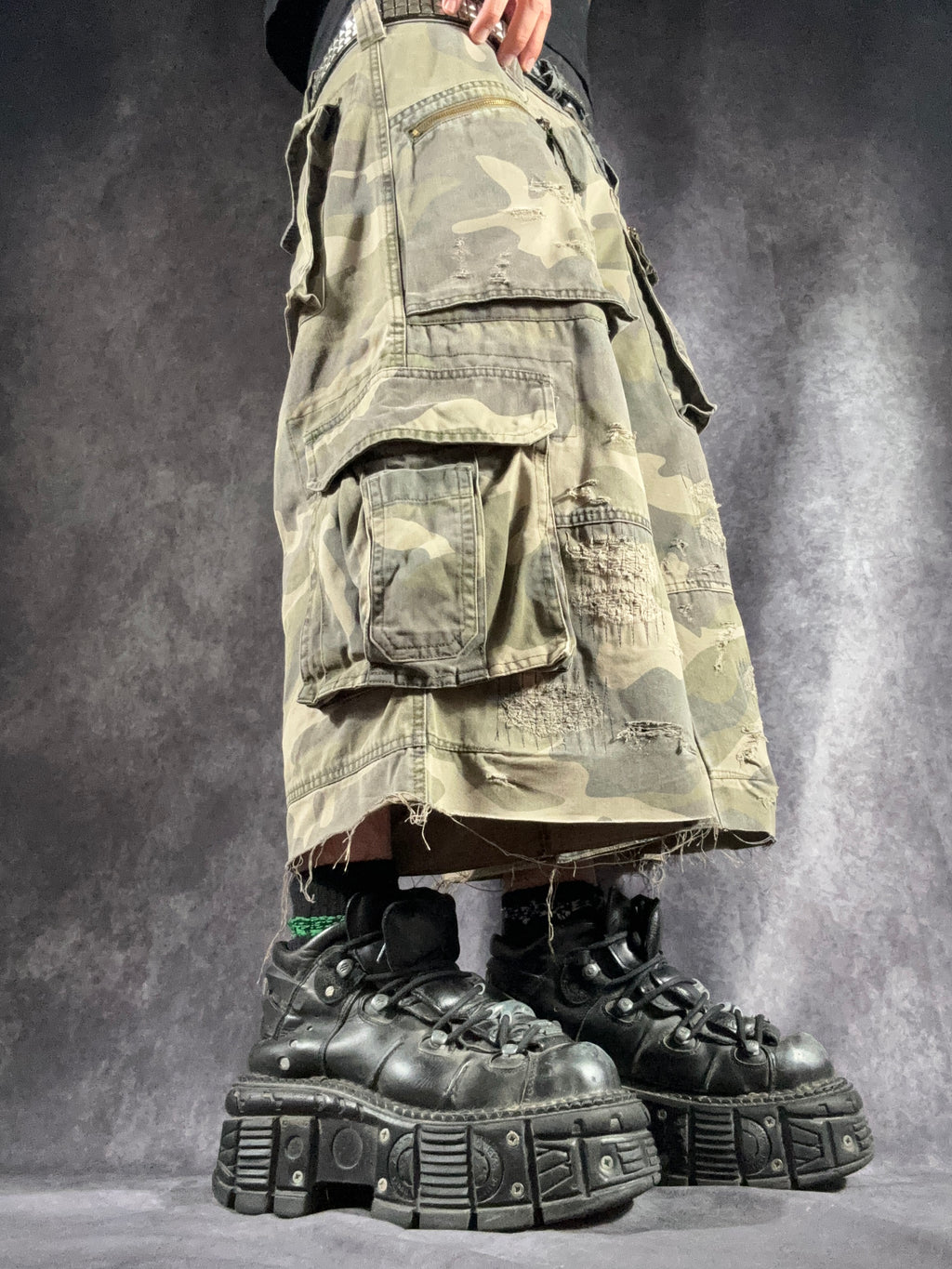 Big Baggy Distressed Repair Camo Short