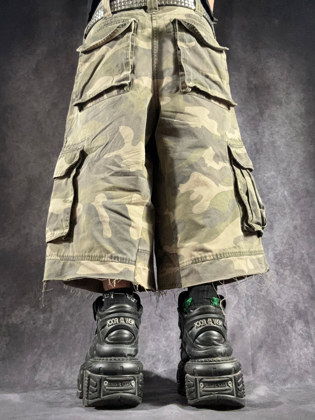 Big Baggy Distressed Repair Camo Short