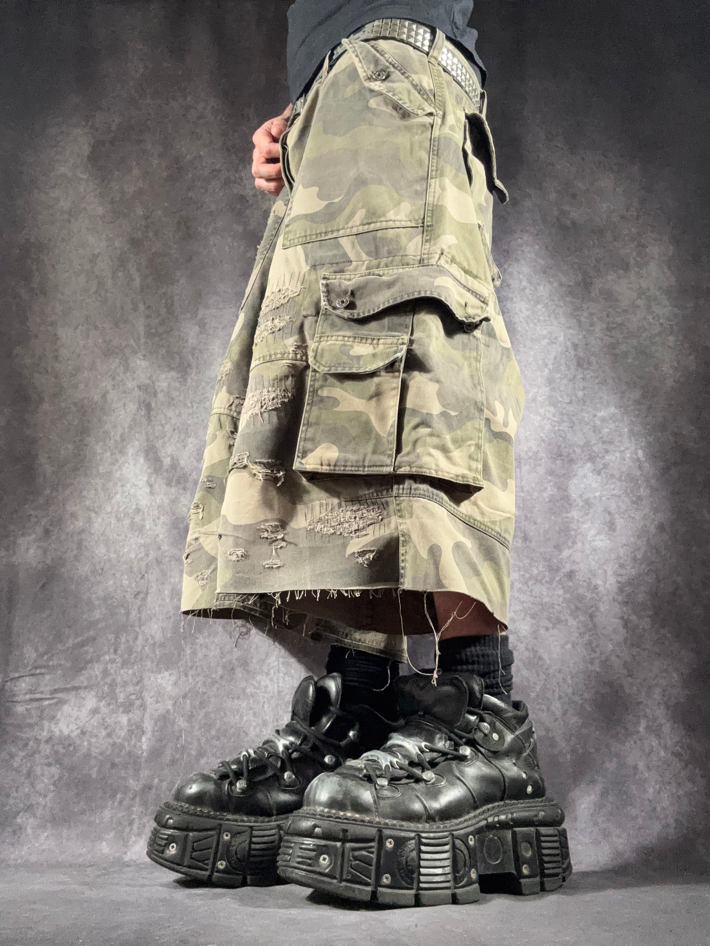 Big Baggy Distressed Repair Camo Short