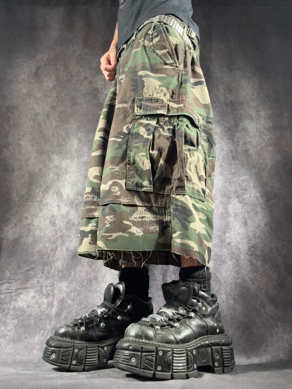 Big Baggy Distressed Repair Camo Short