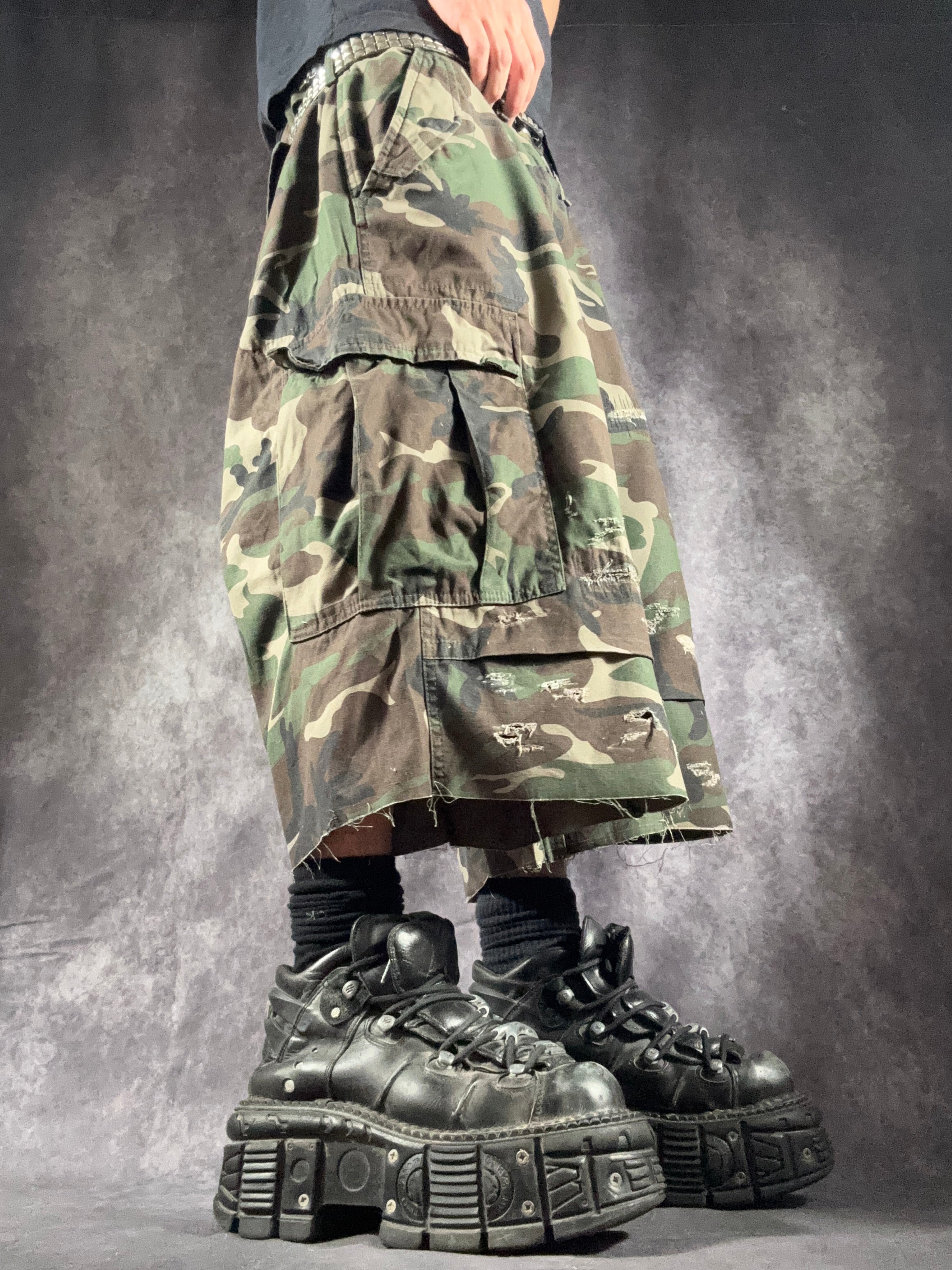 Big Baggy Distressed Repair Camo Short
