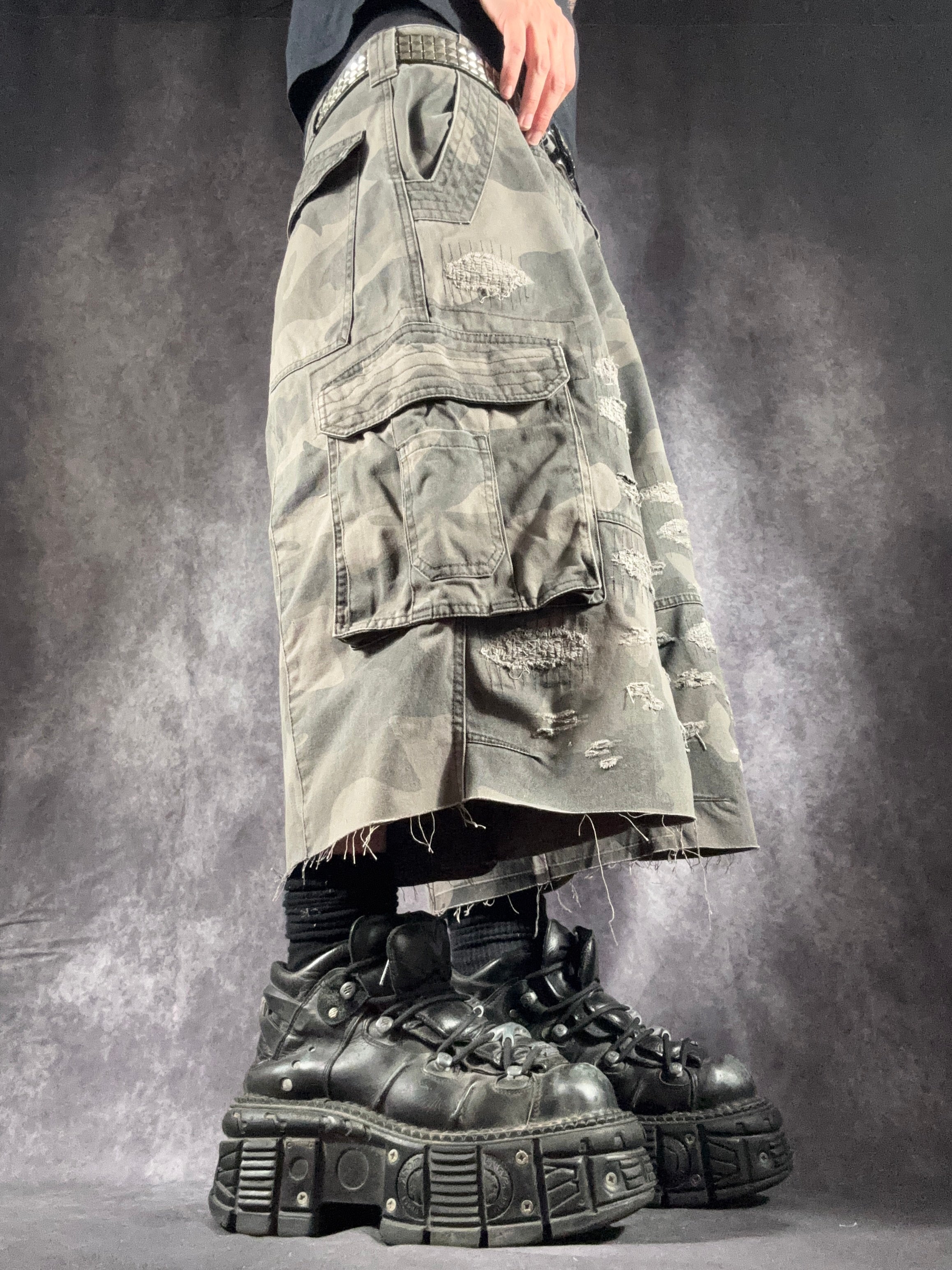 Big Baggy Distressed Repair Camo Short
