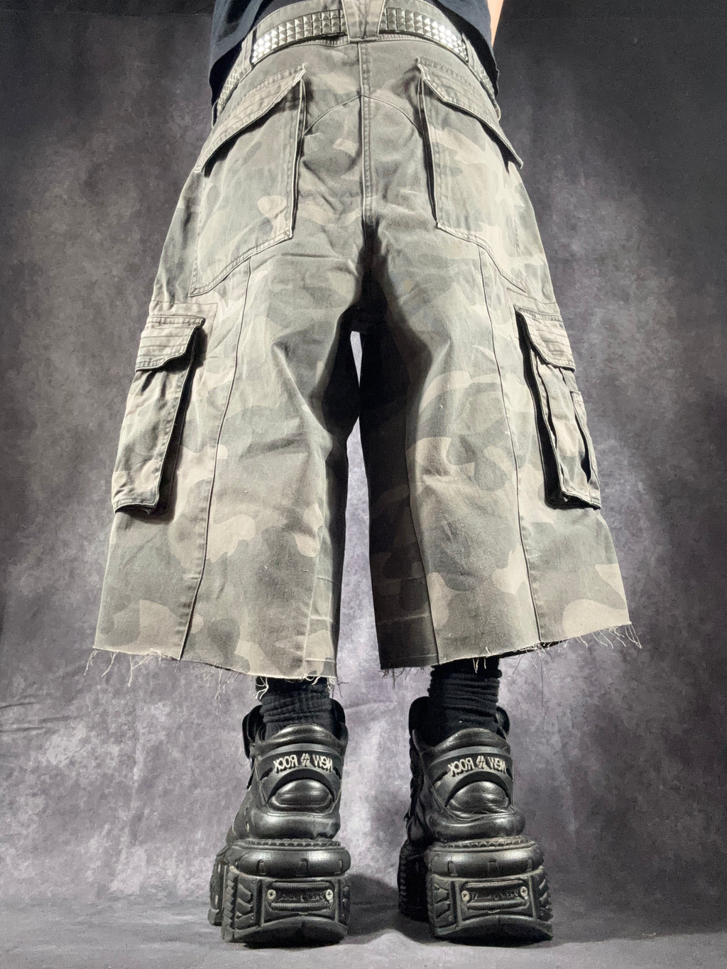 Big Baggy Distressed Repair Camo Short
