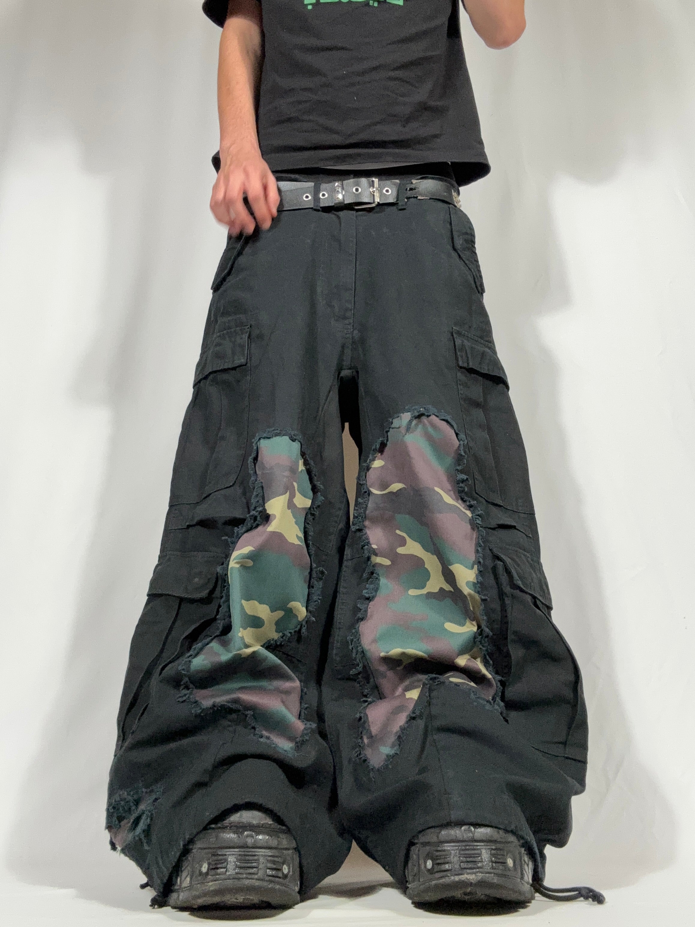 Big Baggy Distressed Camo