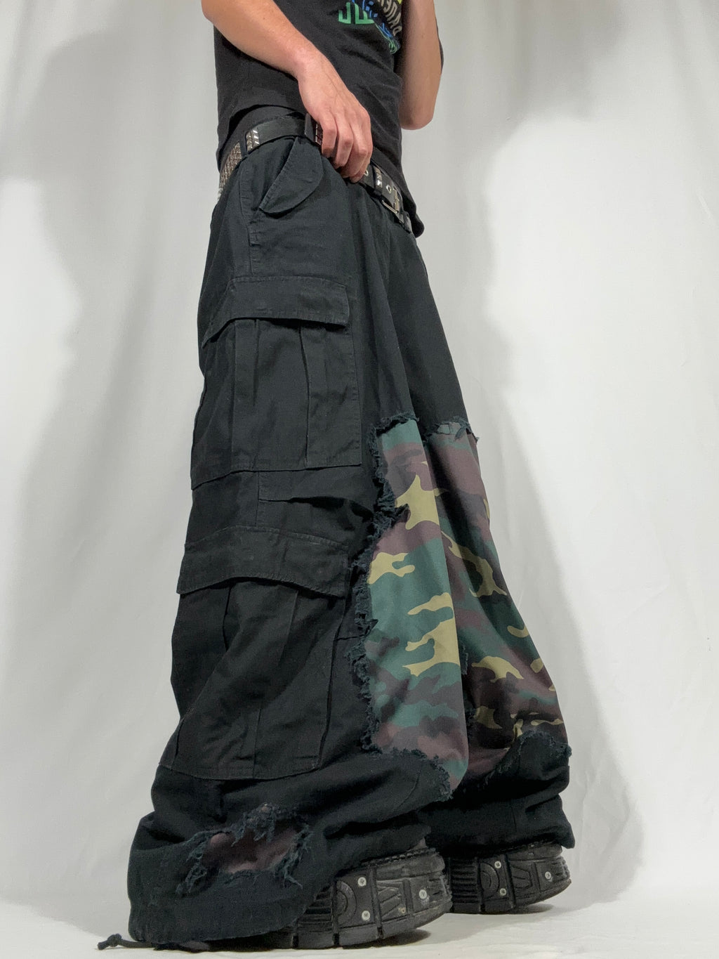 Big Baggy Distressed Camo