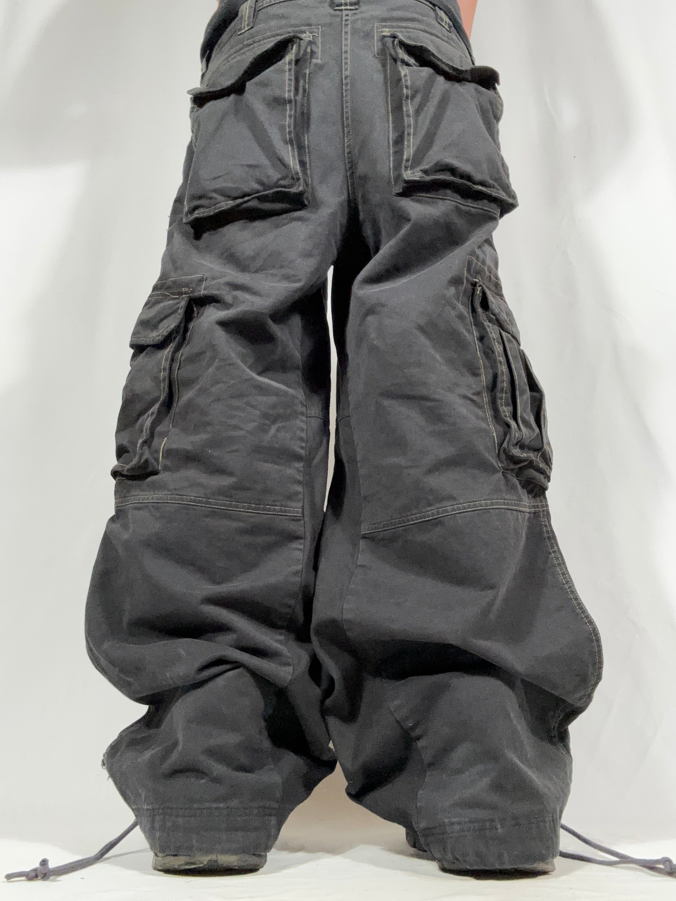 Big Baggy Distressed Cargo Pant