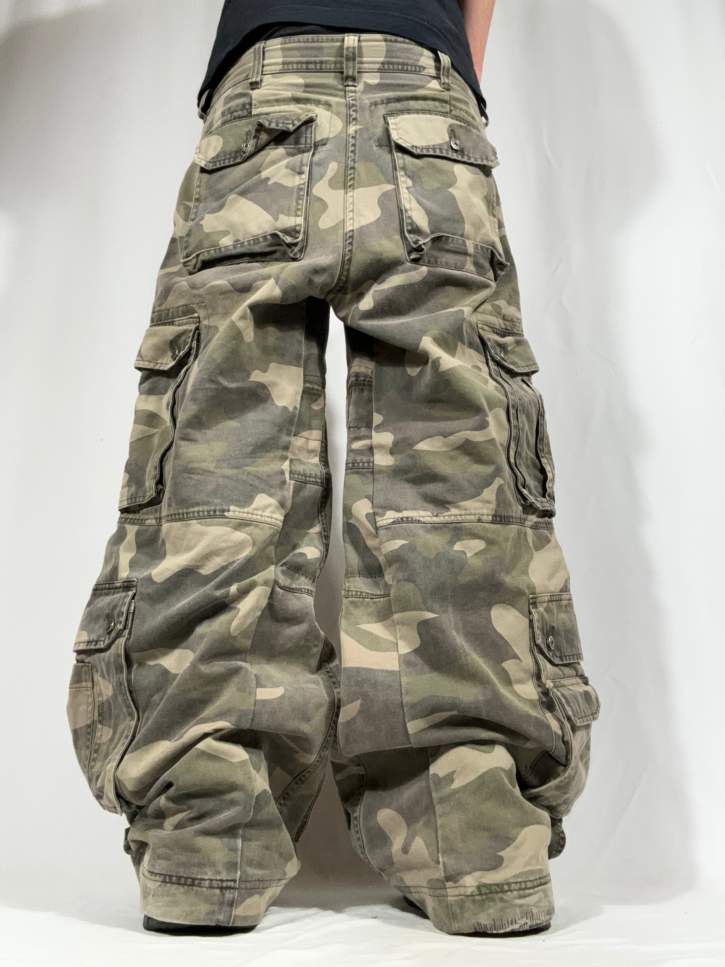 Big Baggy Camo Distressed Repair Pant