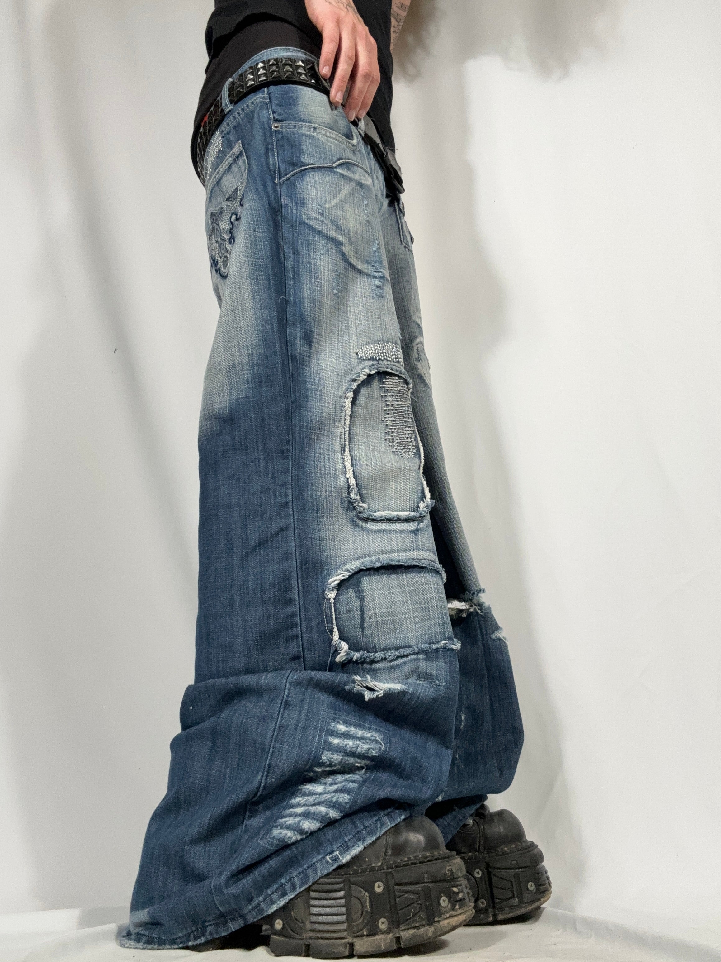 Baggy Flared Distressed Jeans