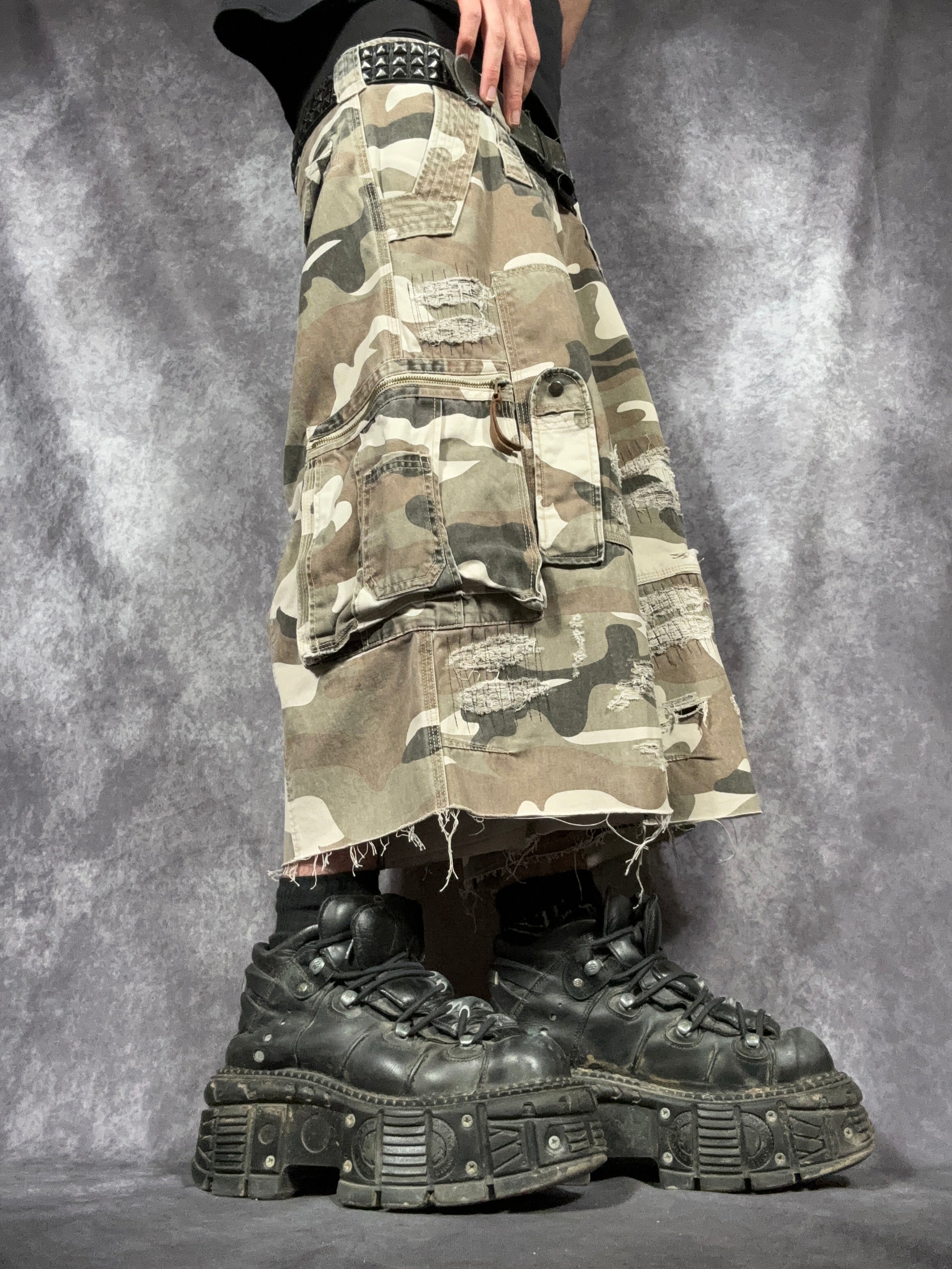 Big Baggy Distressed Repair Camo Short