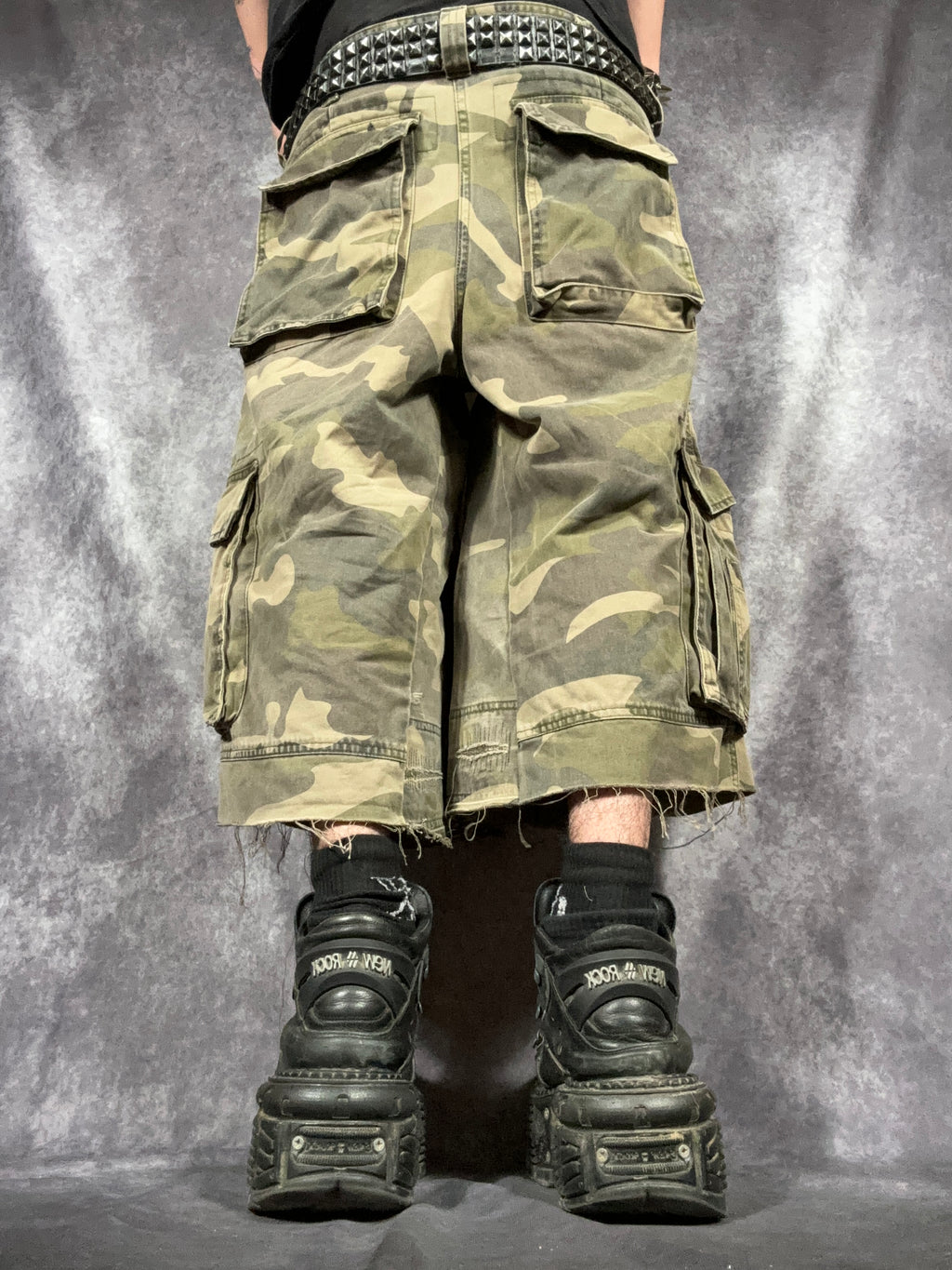 Big Baggy Distressed Repair Camo Short