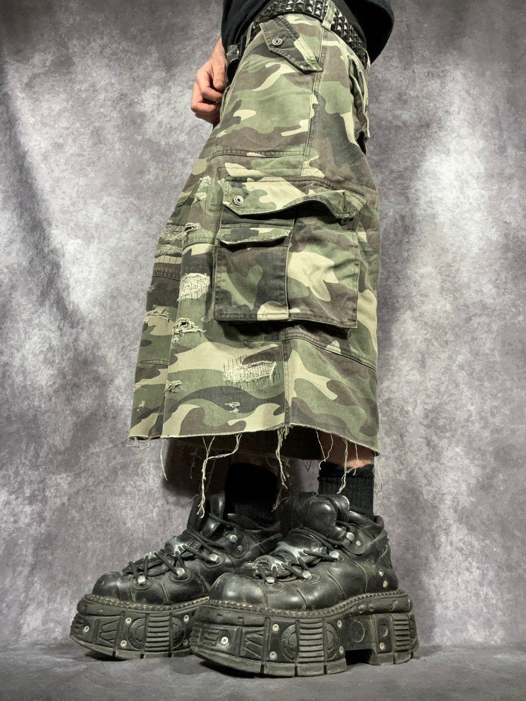 Big Baggy Distressed Repair Camo Short
