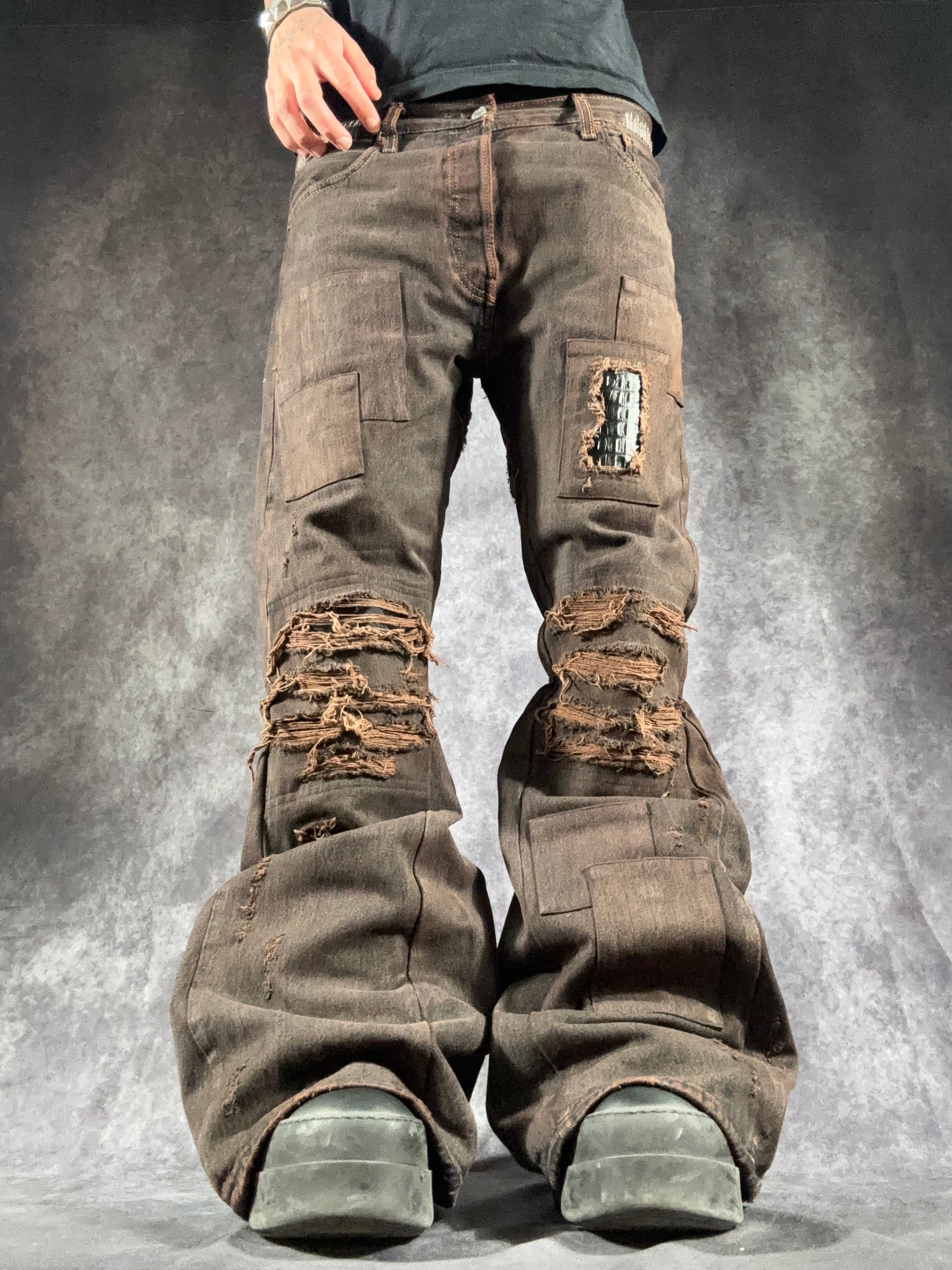 1of1 *BSN Handmade Dirty Flared Jeans