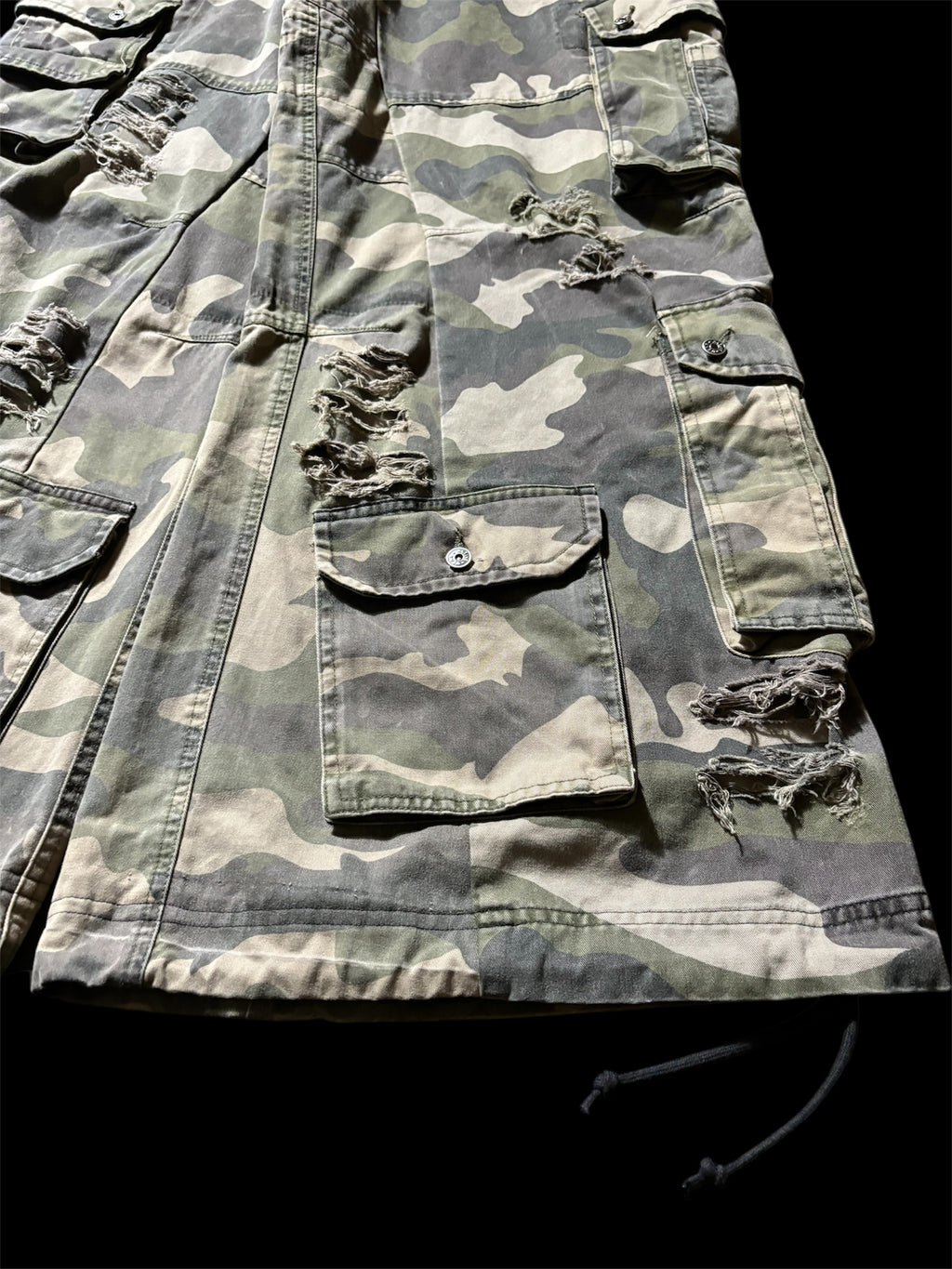 Big Baggy Distressed Camo Pant