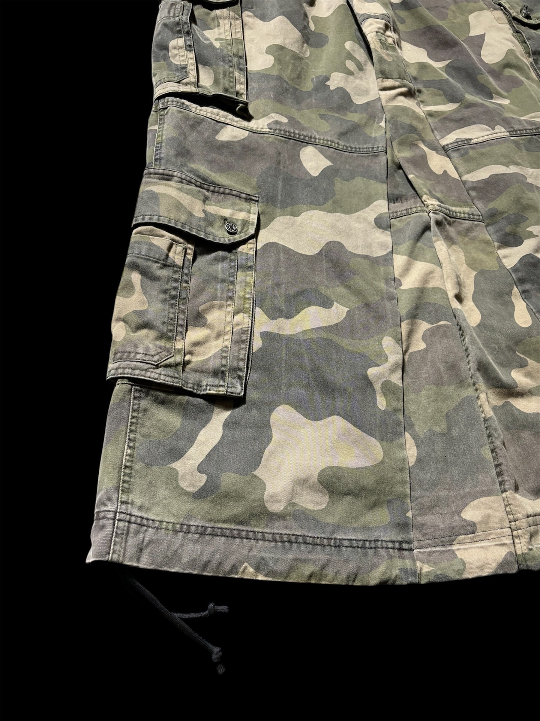Big Baggy Distressed Camo Pant
