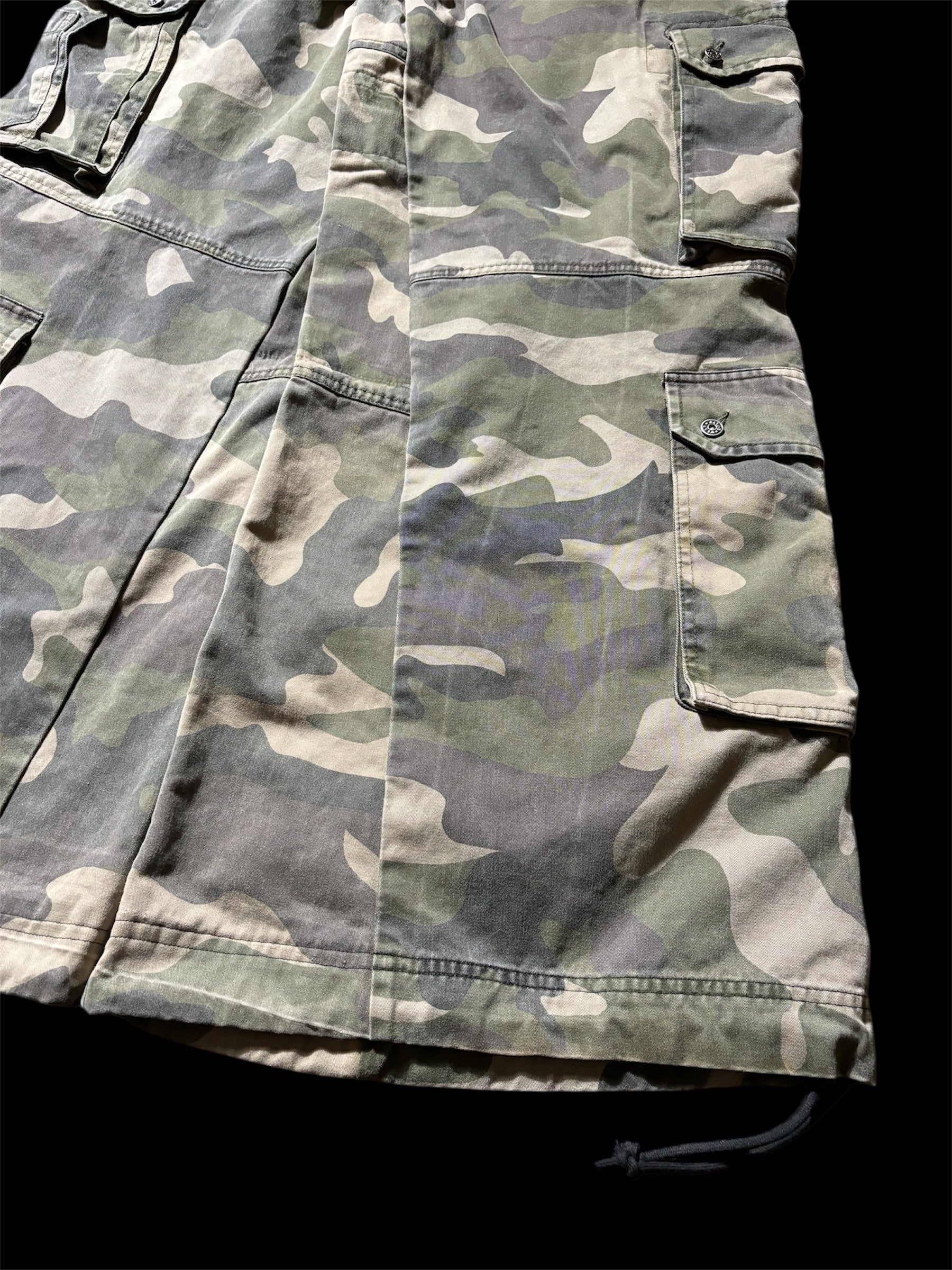 Big Baggy Distressed Camo Pant