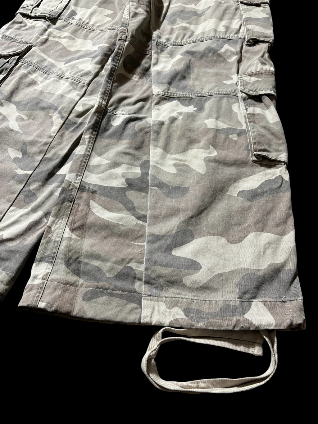 Big Baggy Distressed Camo Pant