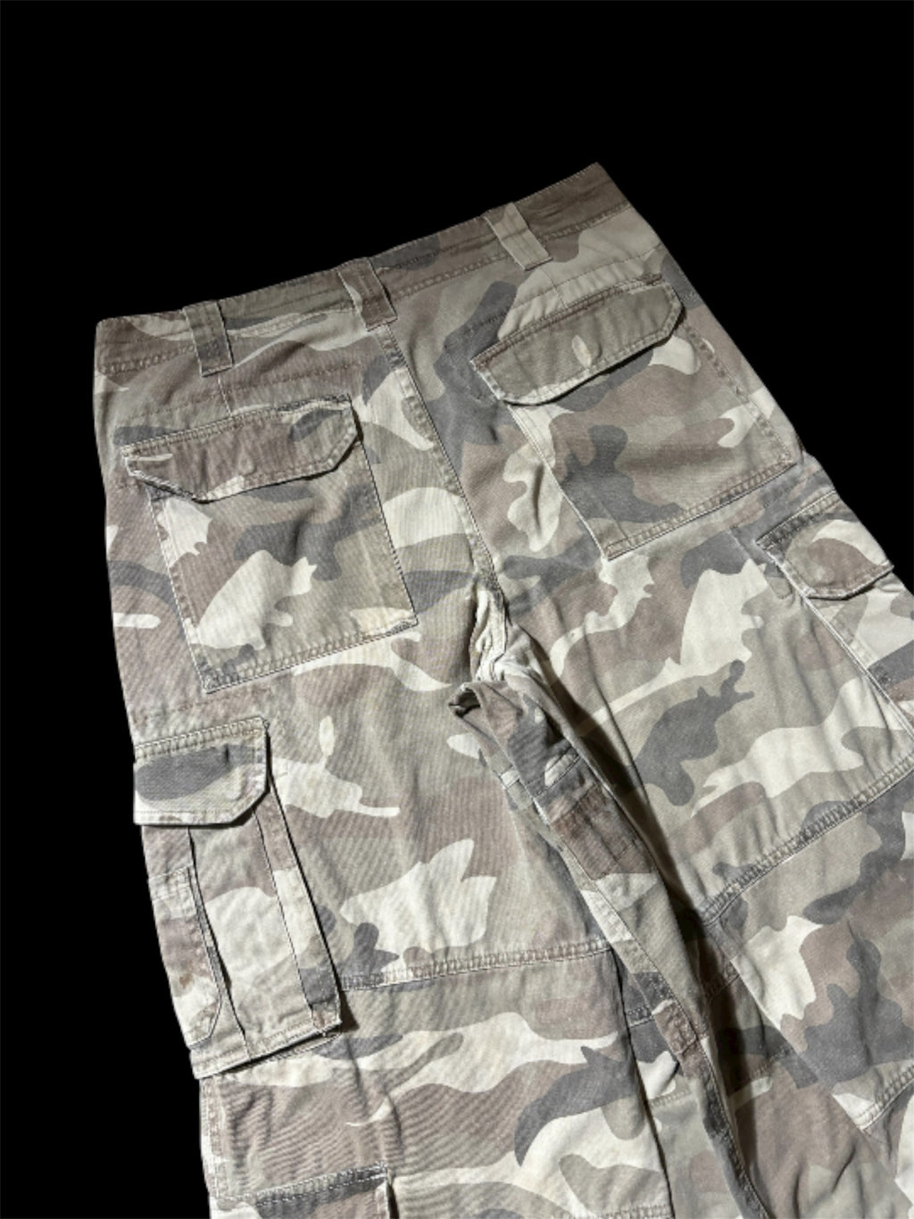 Big Baggy Distressed Camo Pant