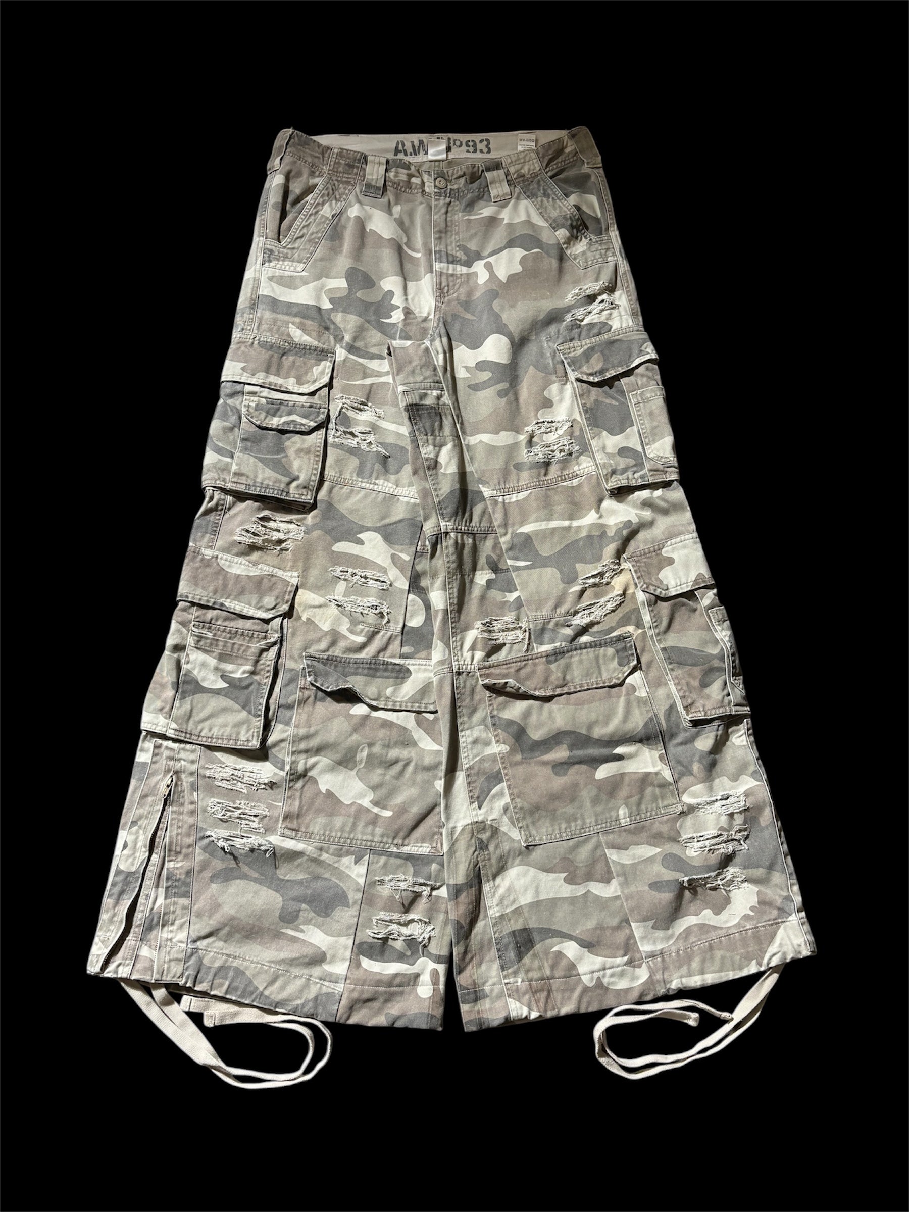 Big Baggy Distressed Camo Pant