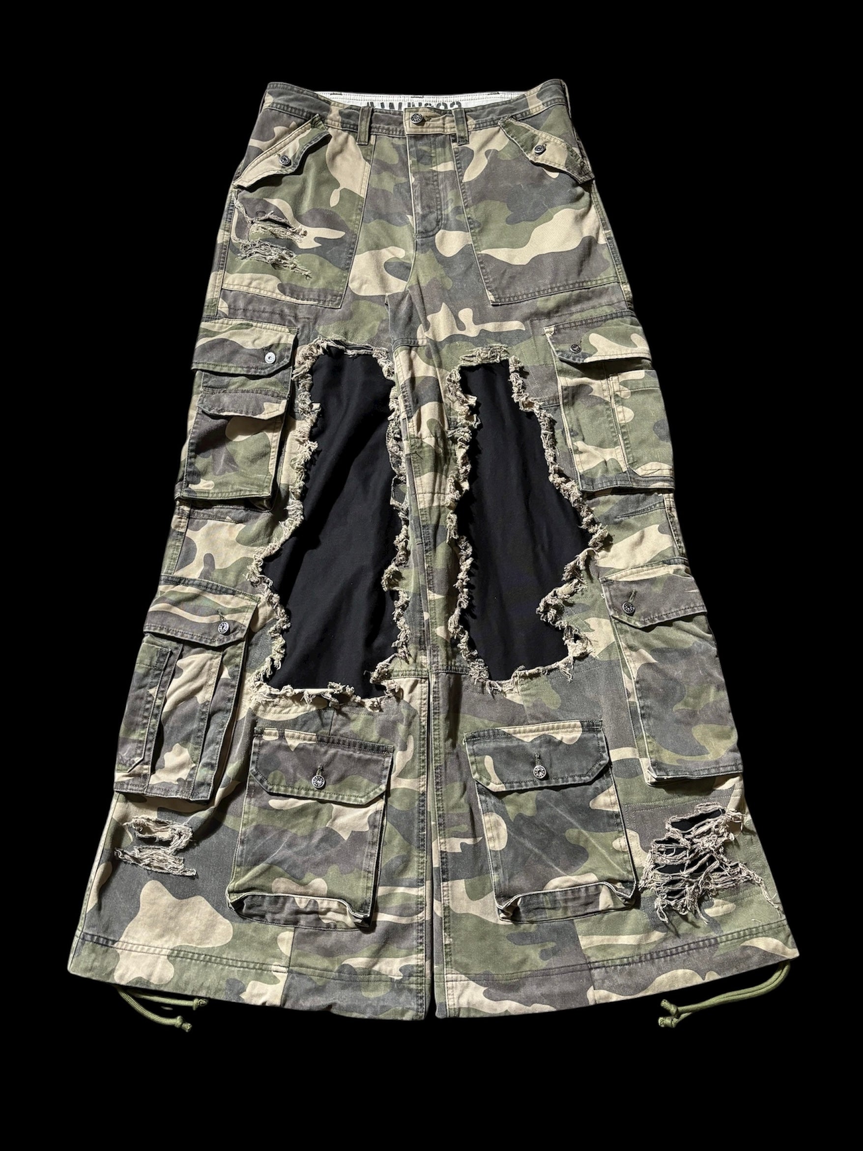 Big Baggy Distressed Camo Pant