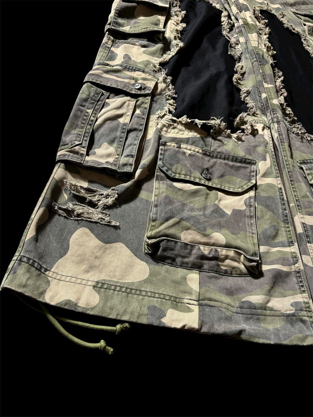 Big Baggy Distressed Camo Pant