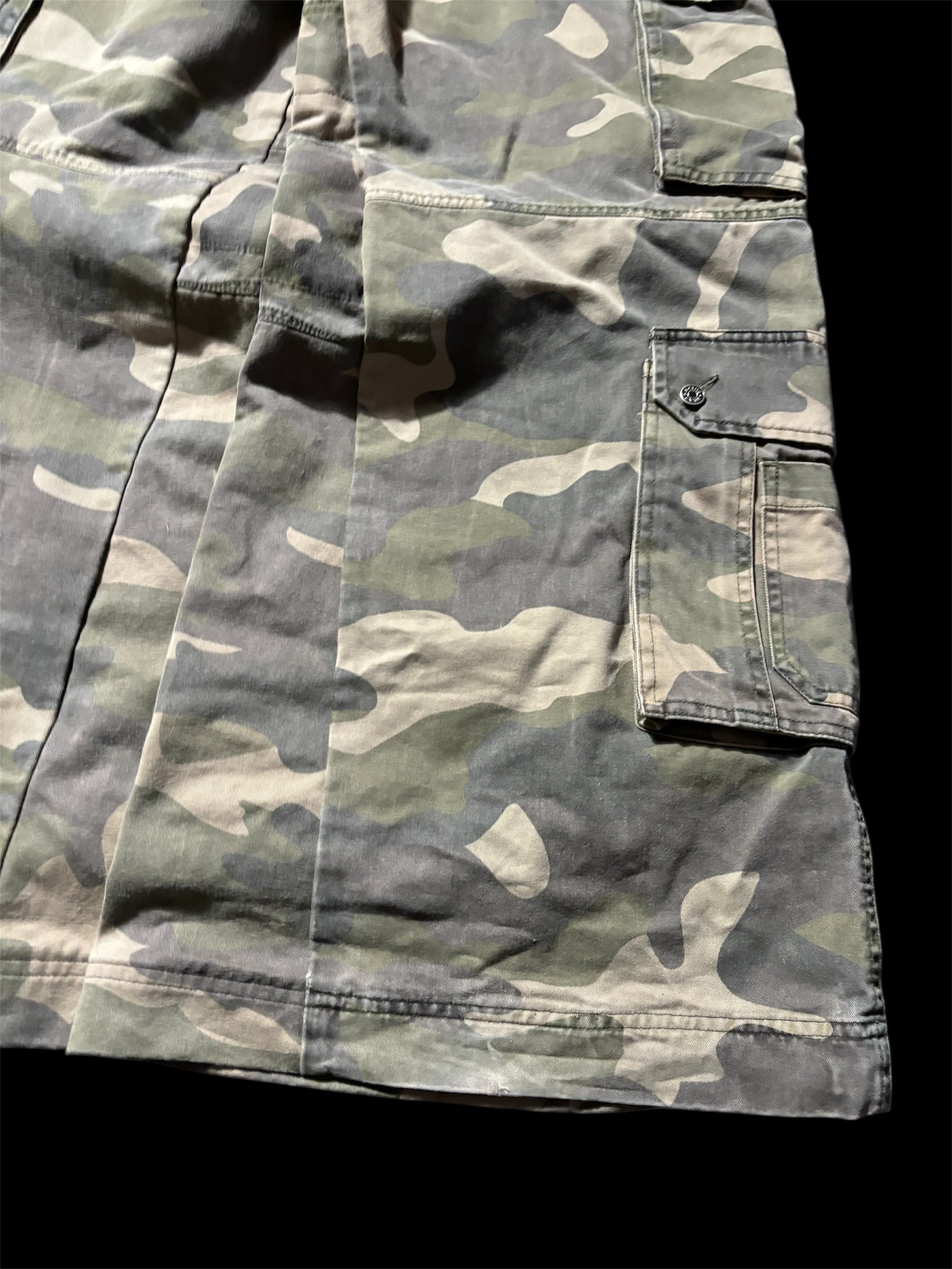 Big Baggy Camo Distressed Repair Pant