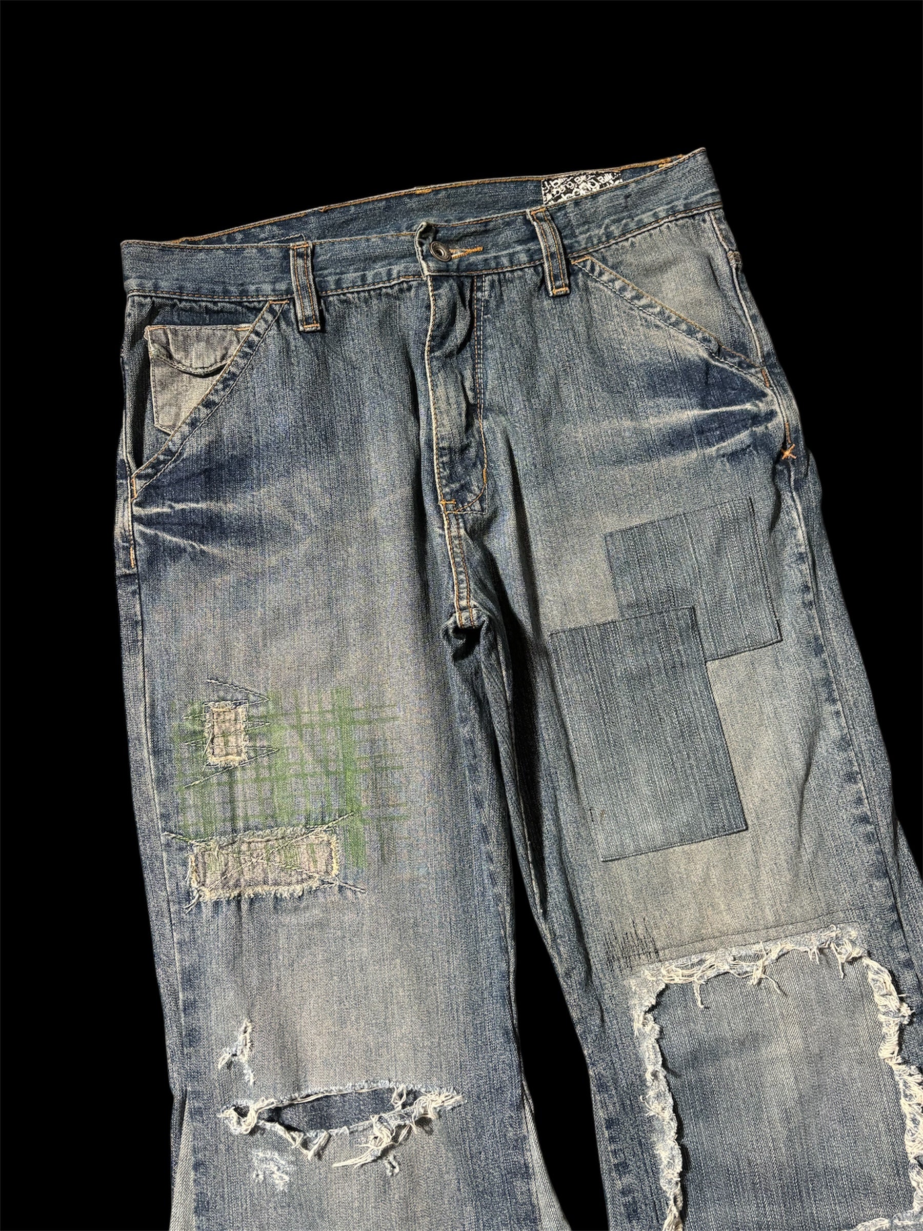 Big Flared Distressed Jeans