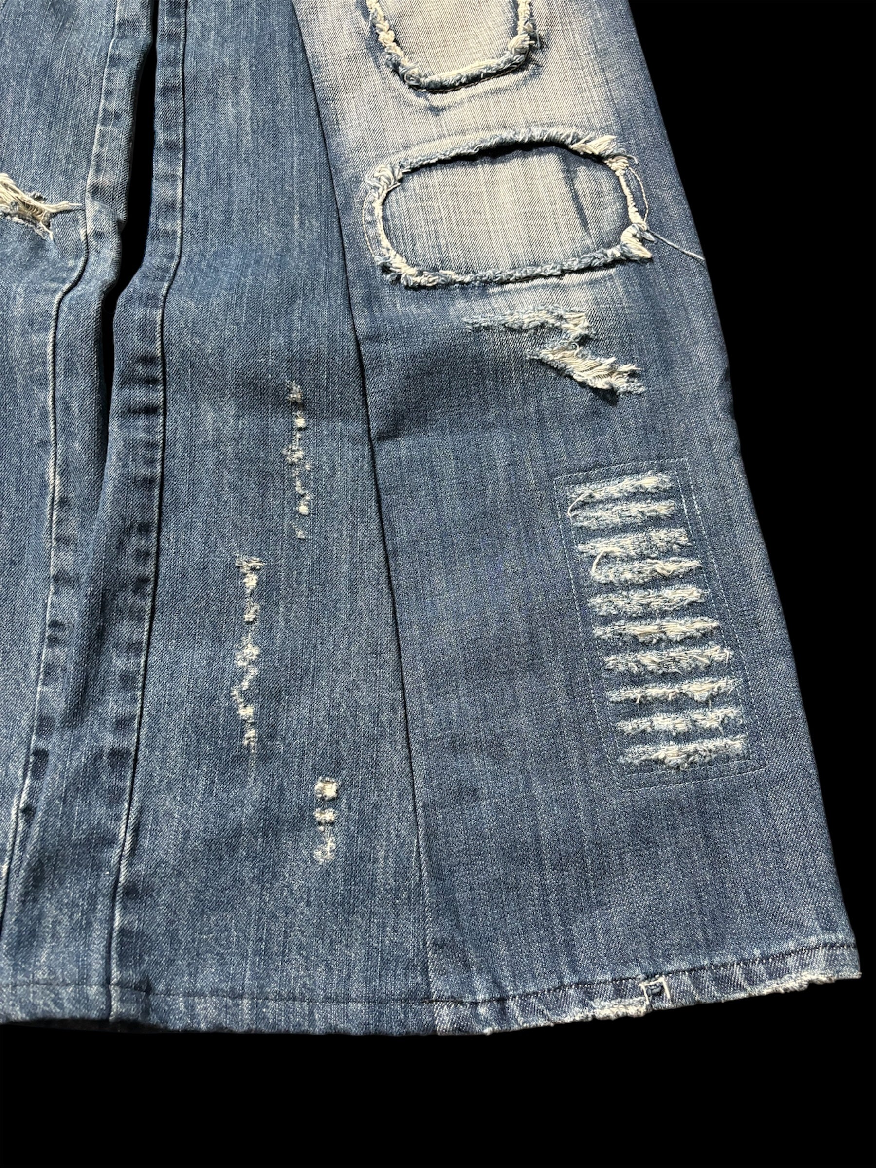 Baggy Flared Distressed Jeans