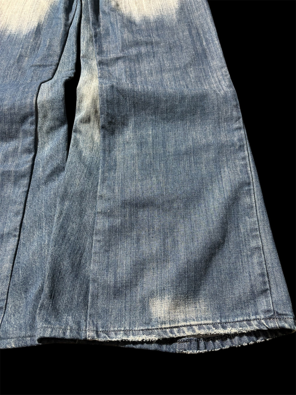 Baggy Flared Distressed Jeans