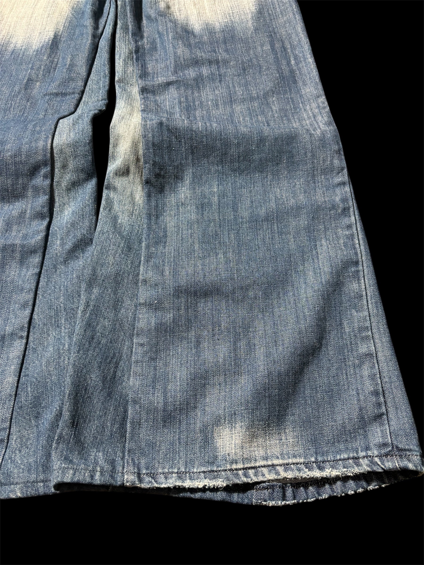 Baggy Flared Distressed Jeans