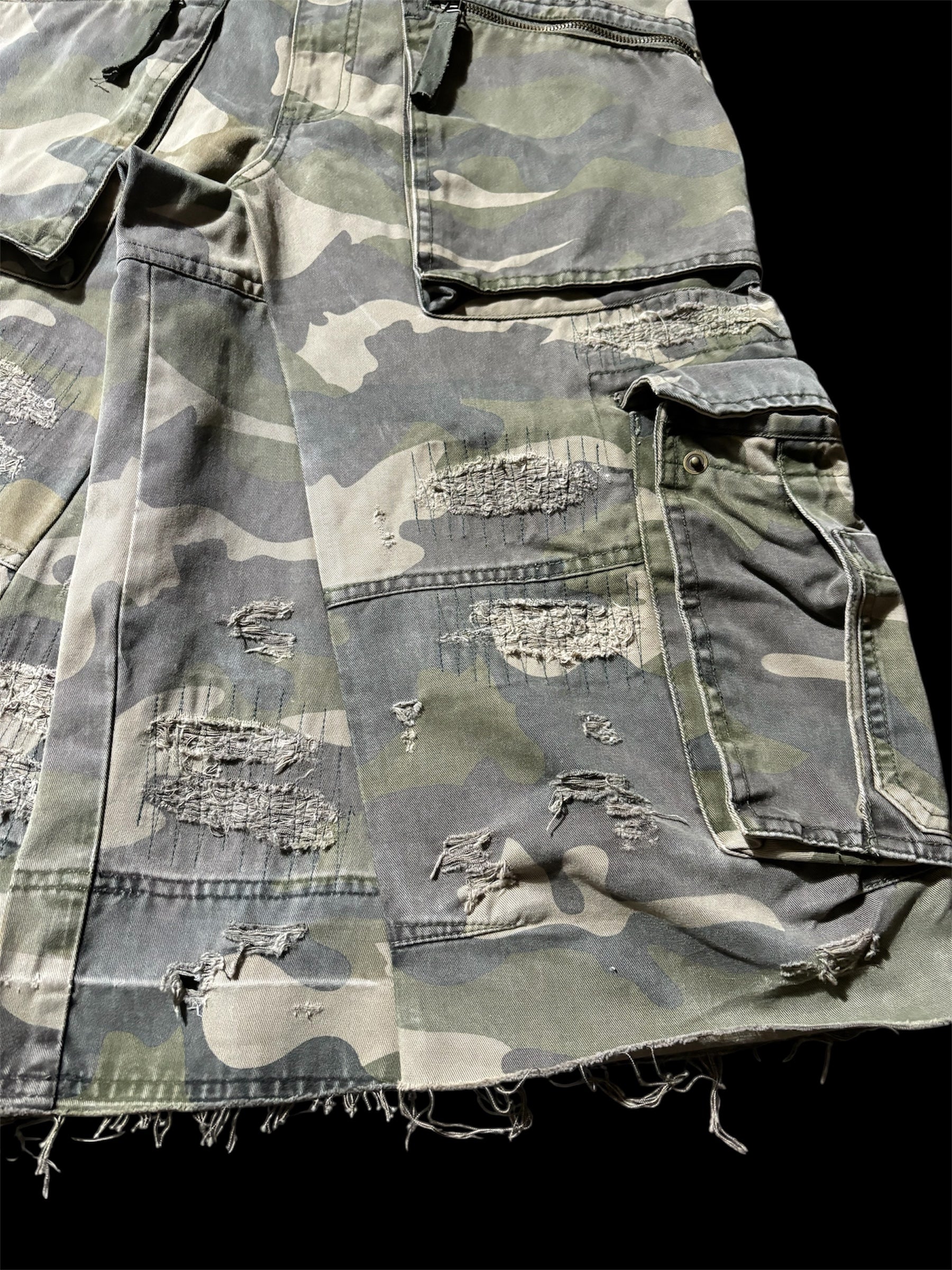 Big Baggy Distressed Repair Camo Short