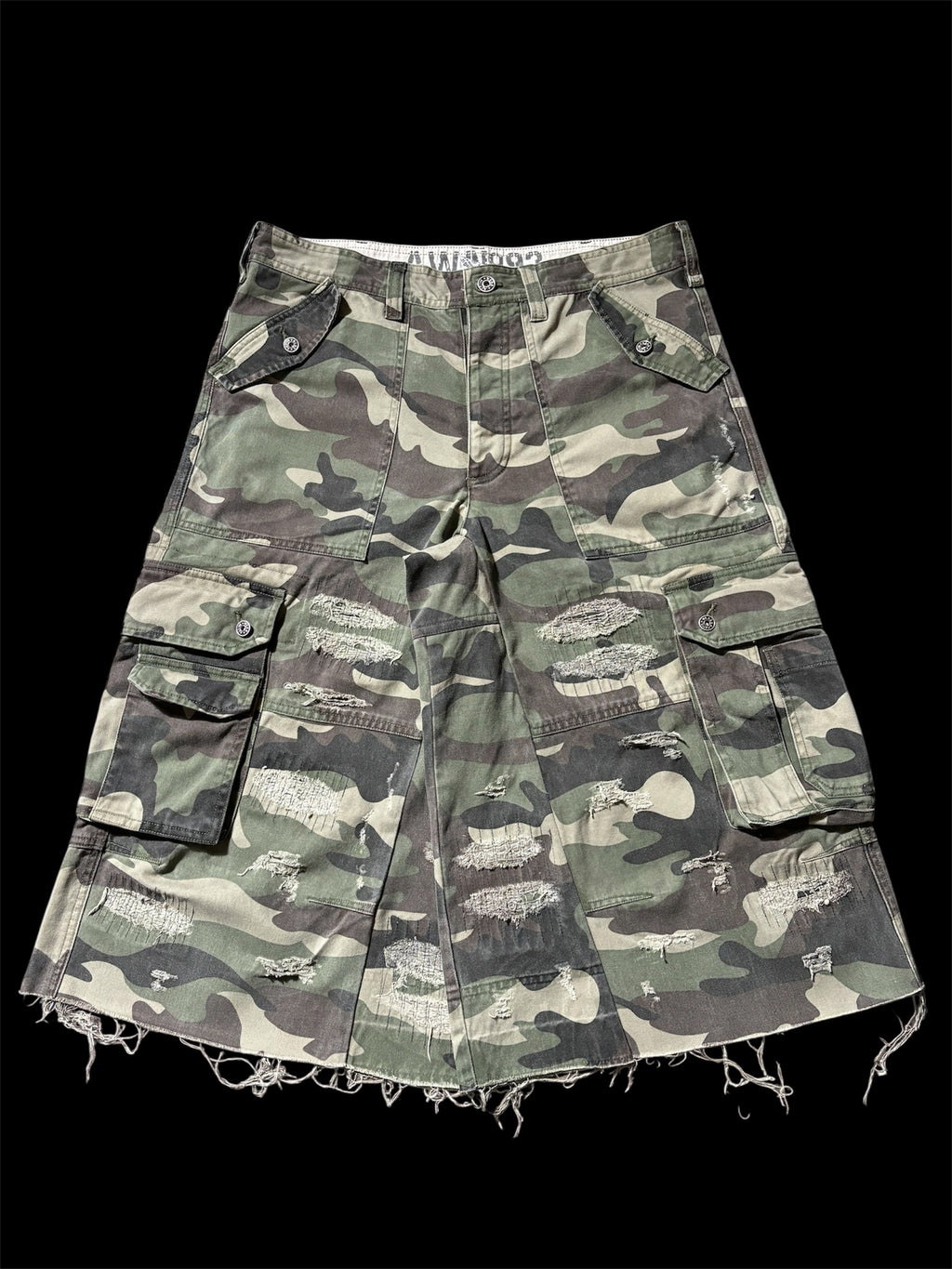 Big Baggy Distressed Repair Camo Short