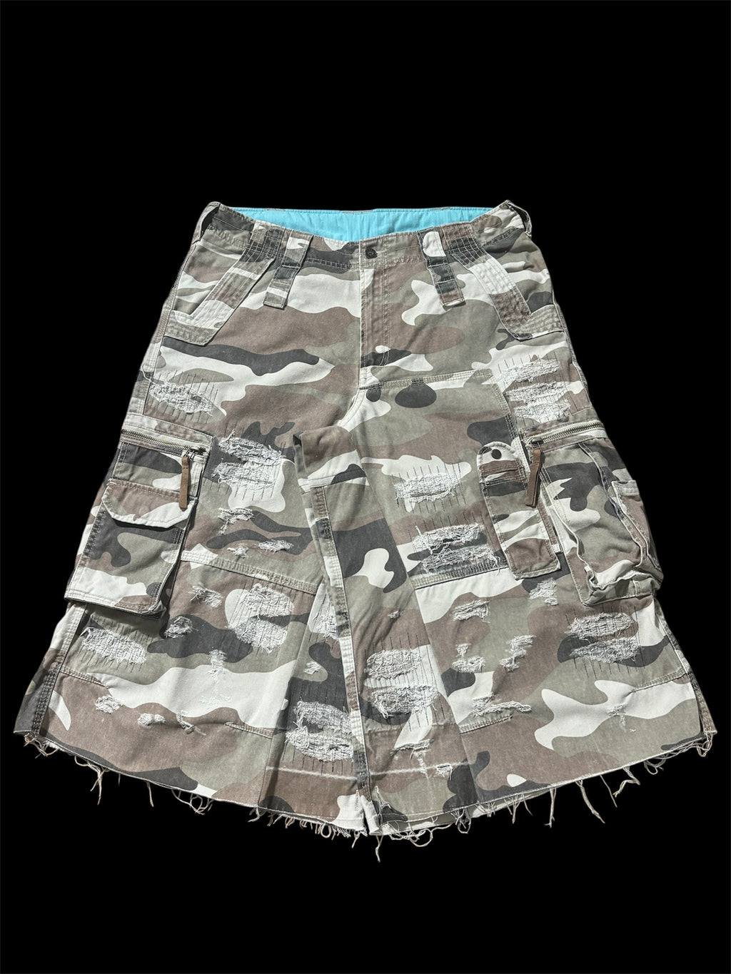 Big Baggy Distressed Repair Camo Short