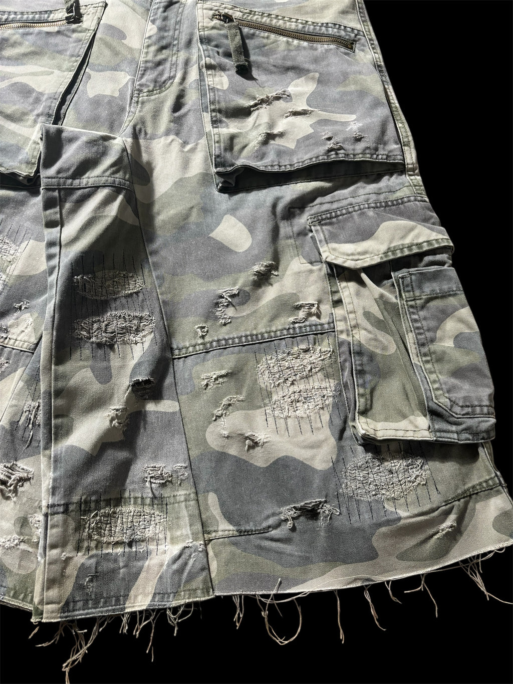 Big Baggy Distressed Repair Camo Short