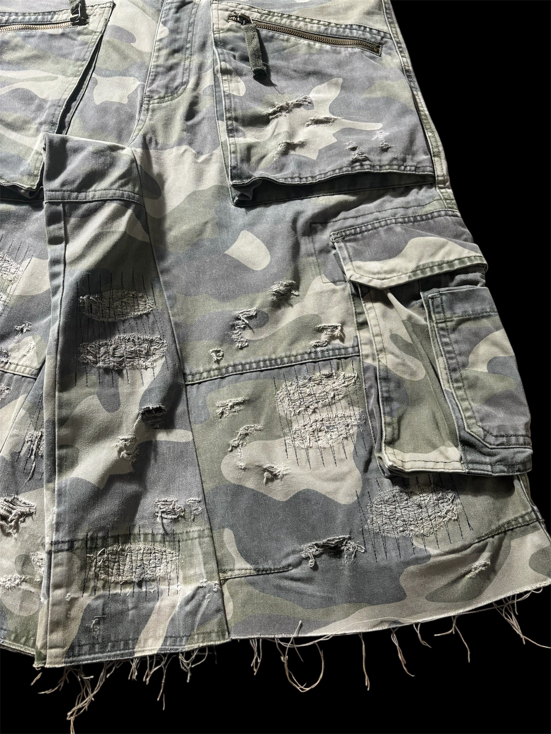 Big Baggy Distressed Repair Camo Short