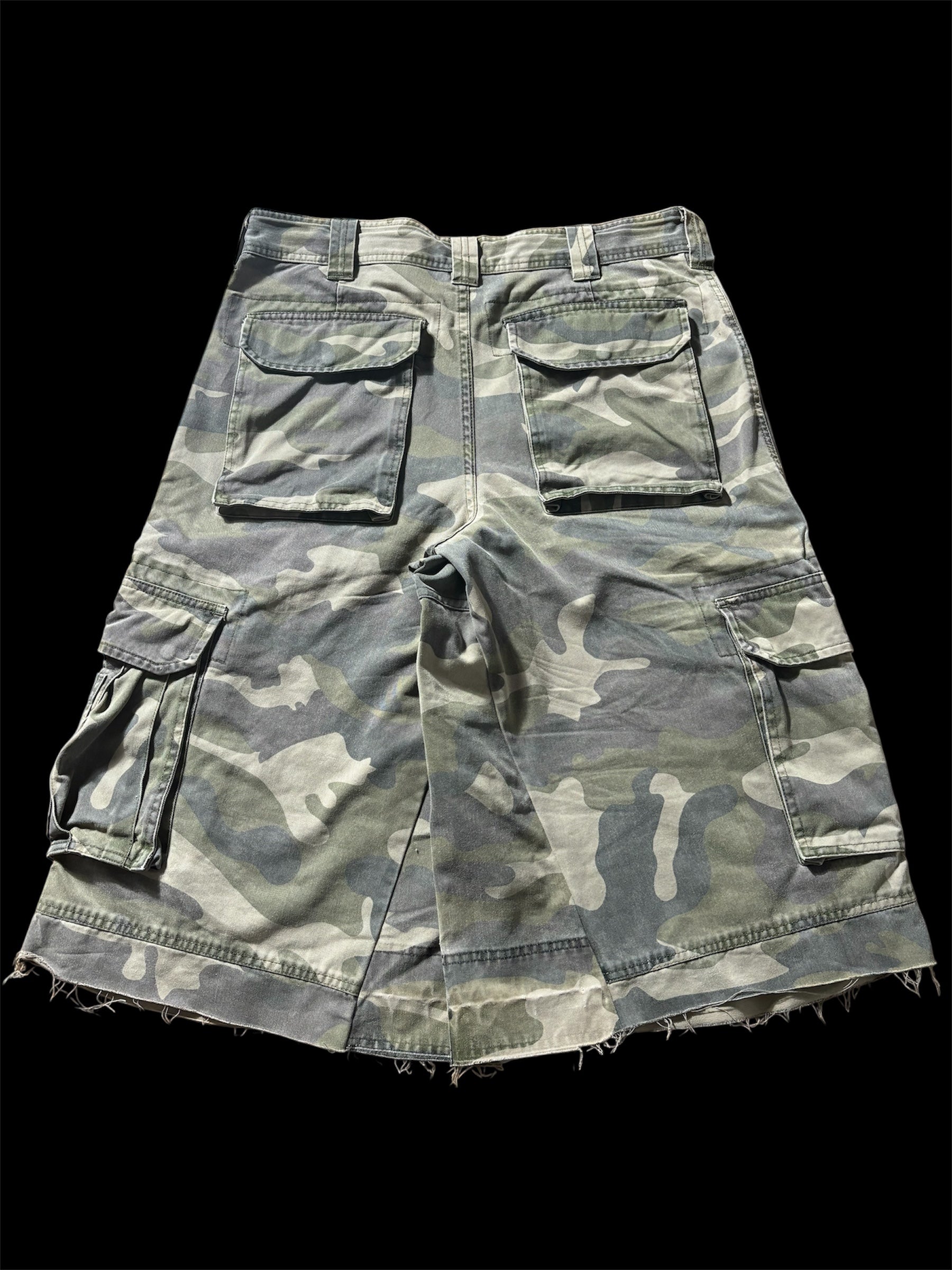 Big Baggy Distressed Repair Camo Short