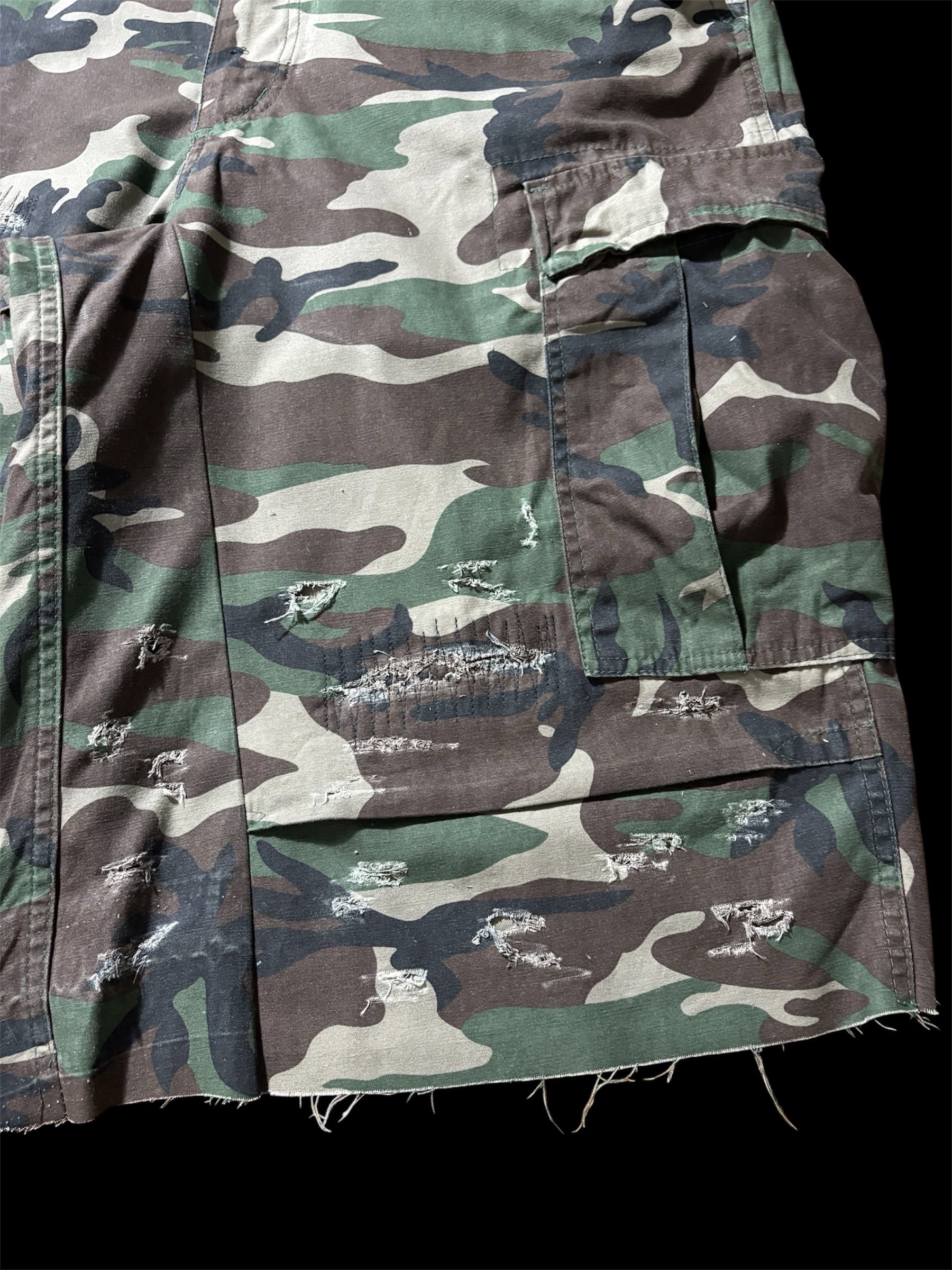 Big Baggy Distressed Repair Camo Short