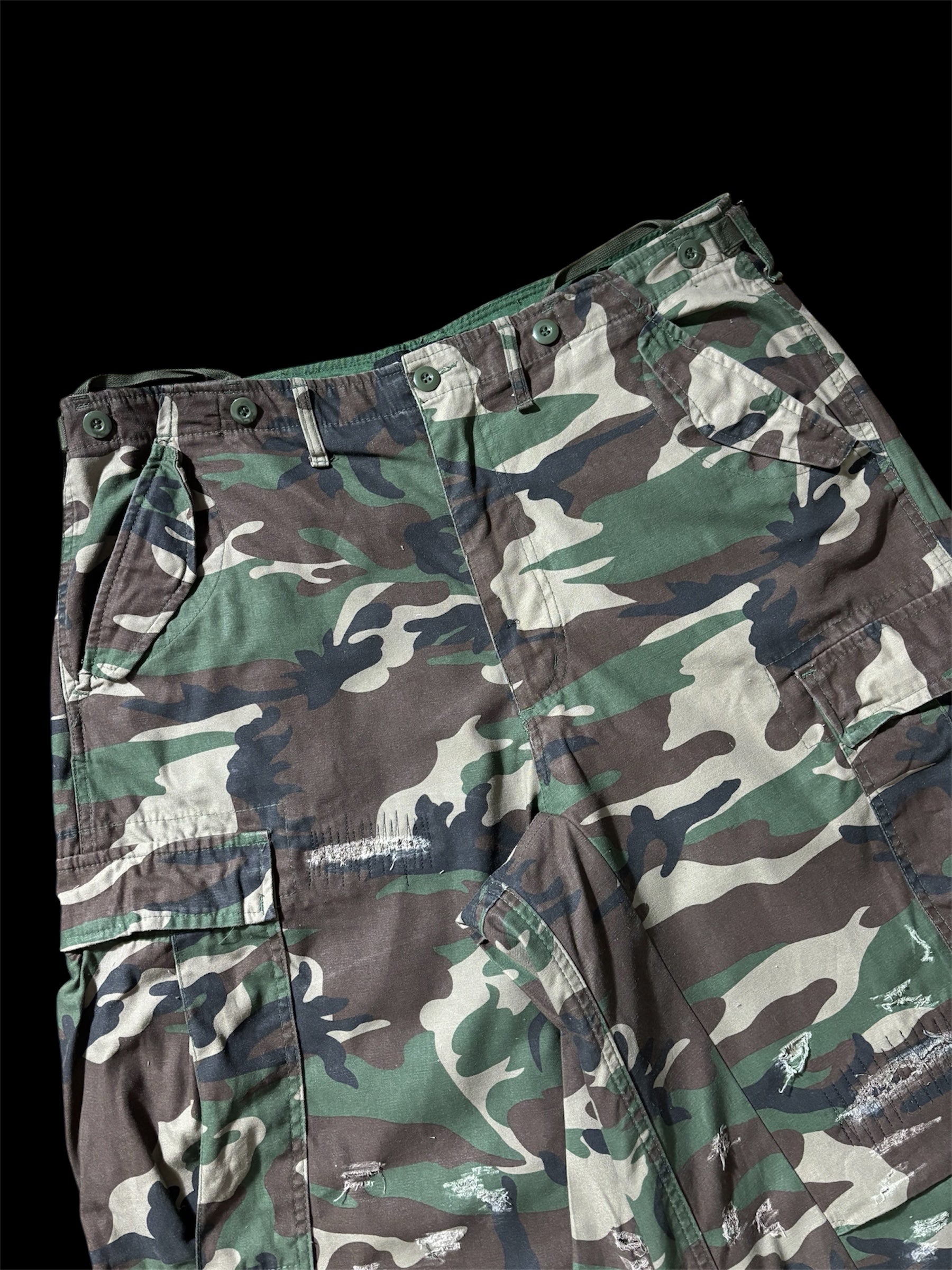 Big Baggy Distressed Repair Camo Short