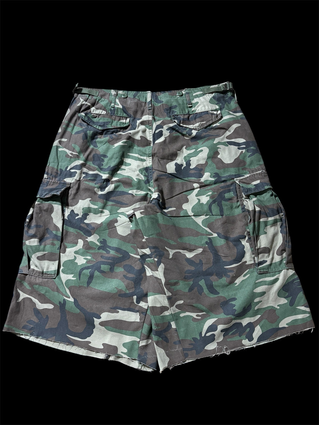 Big Baggy Distressed Repair Camo Short