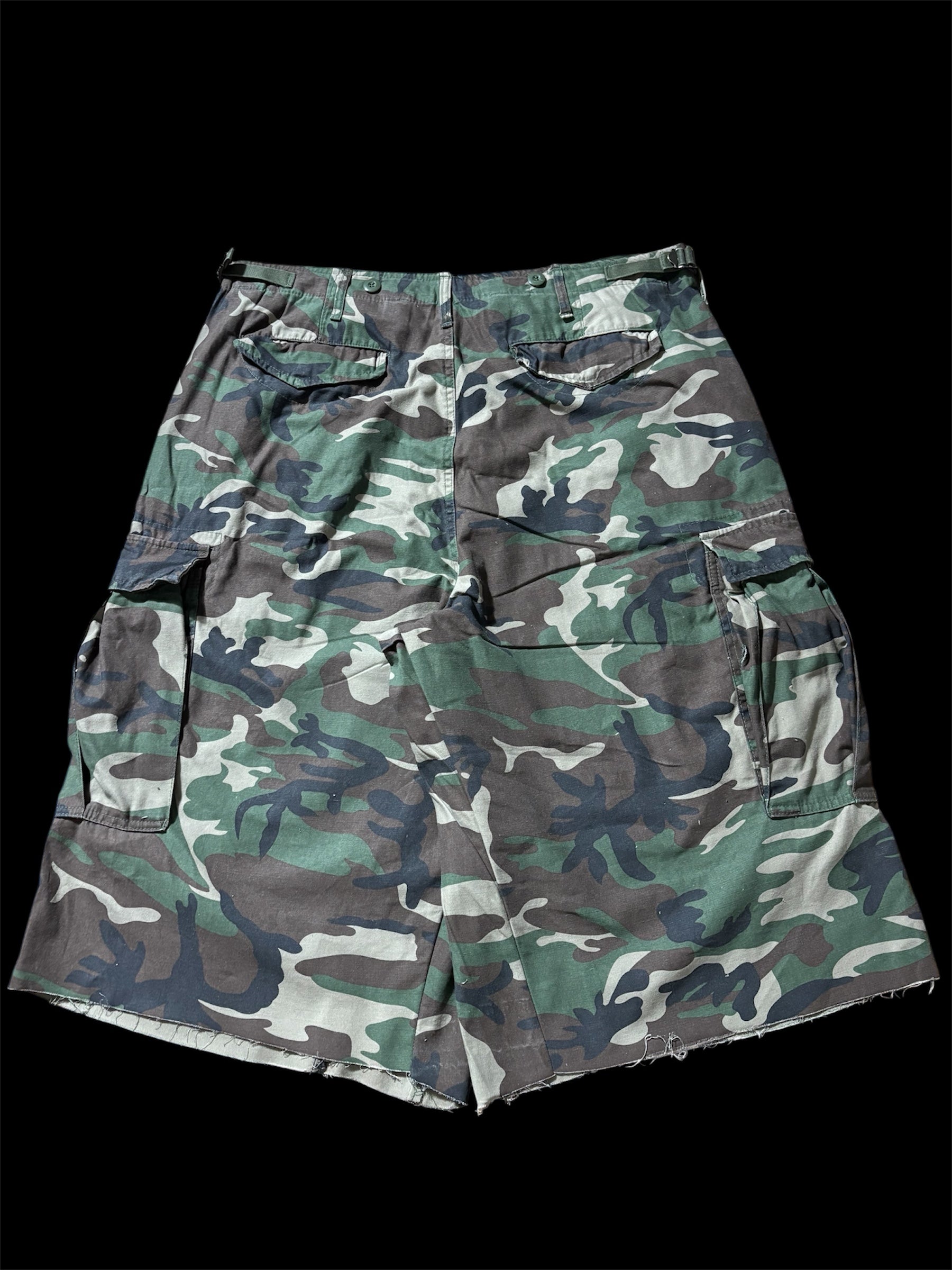 Big Baggy Distressed Repair Camo Short