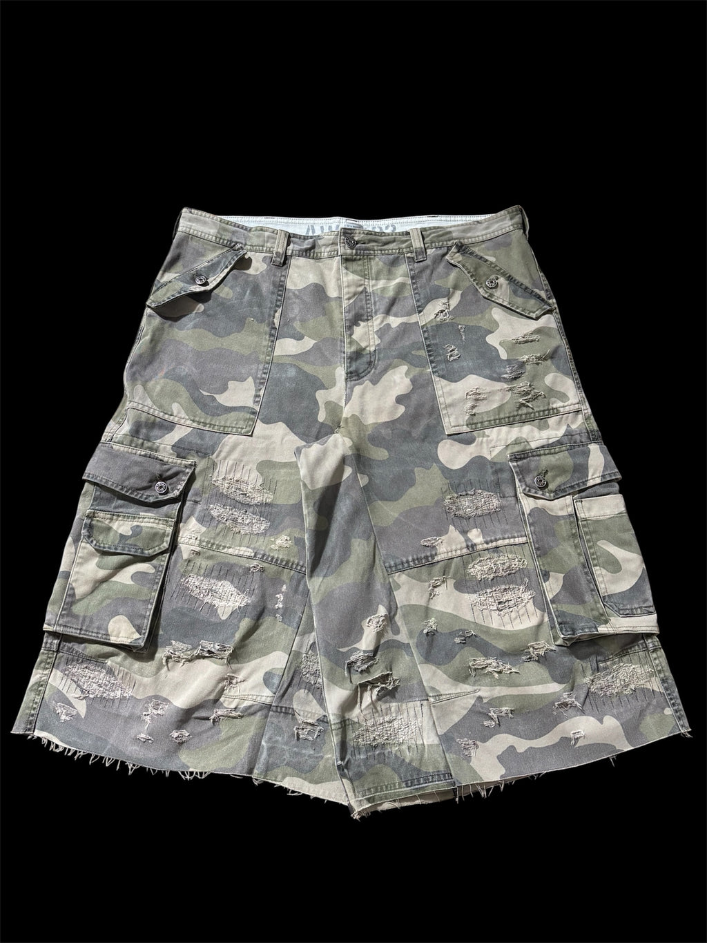 Big Baggy Distressed Repair Camo Short
