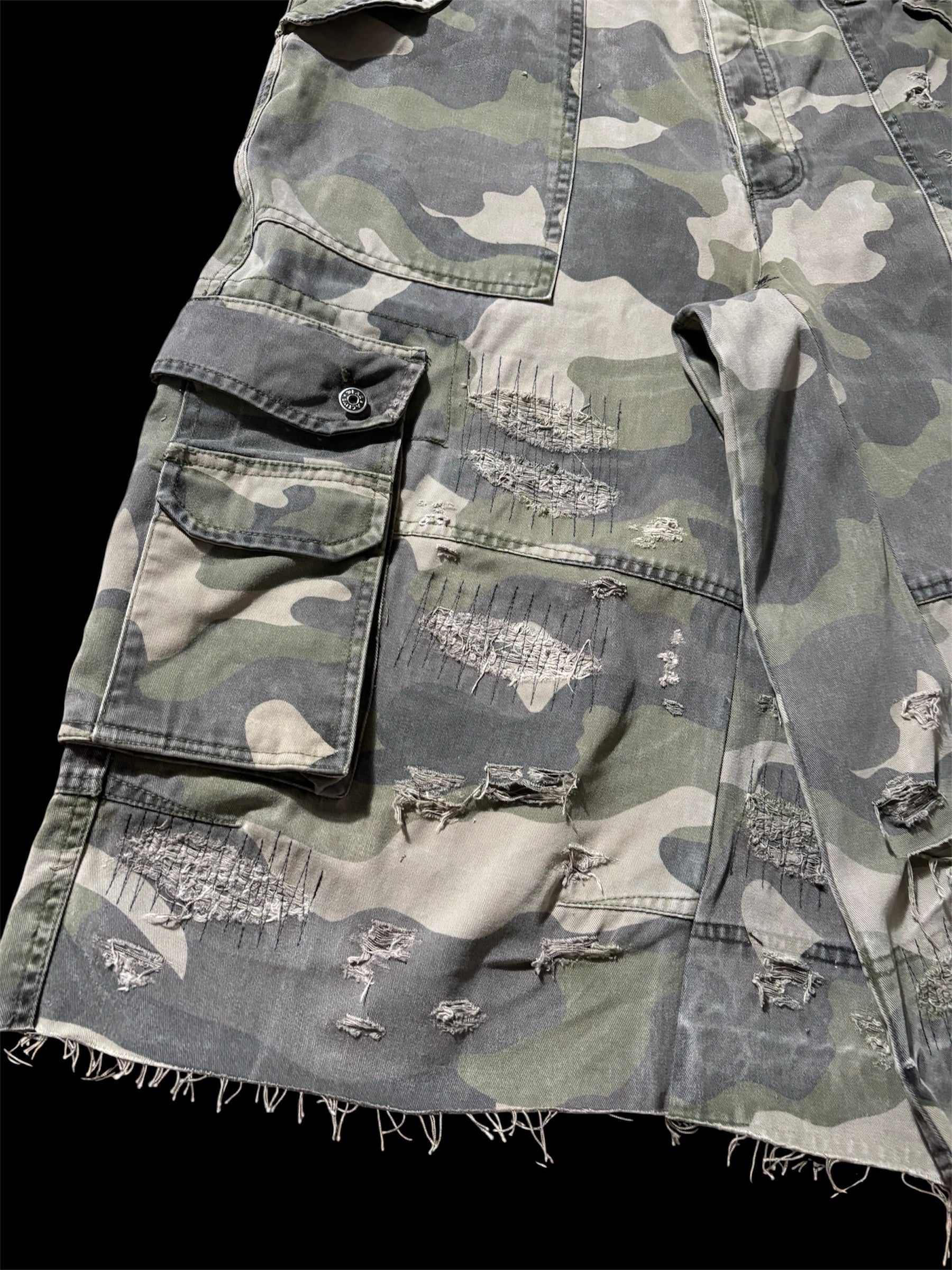 Big Baggy Distressed Repair Camo Short