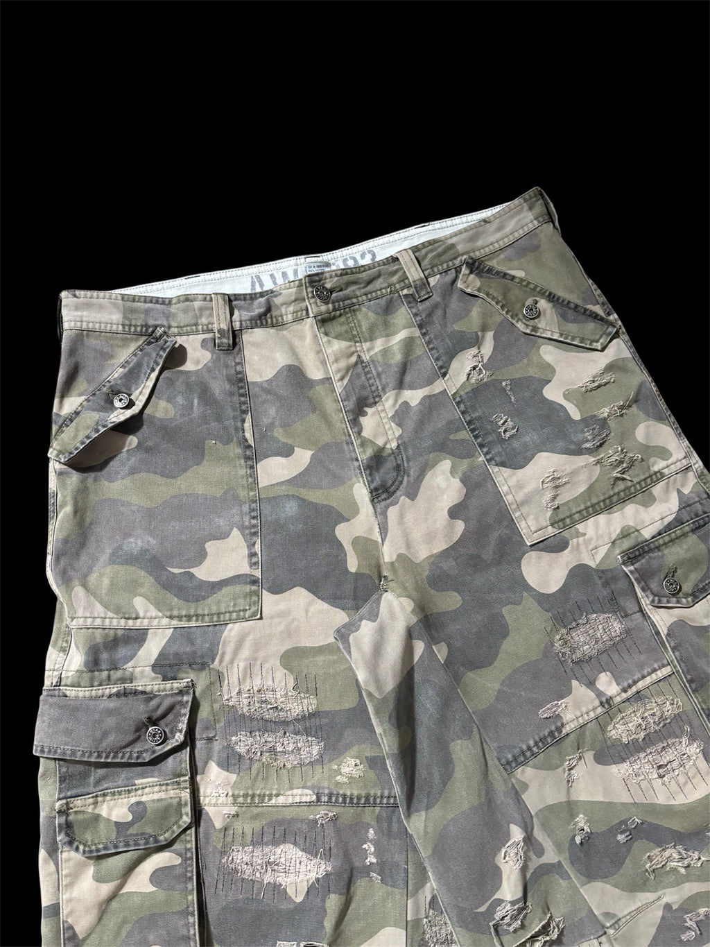 Big Baggy Distressed Repair Camo Short